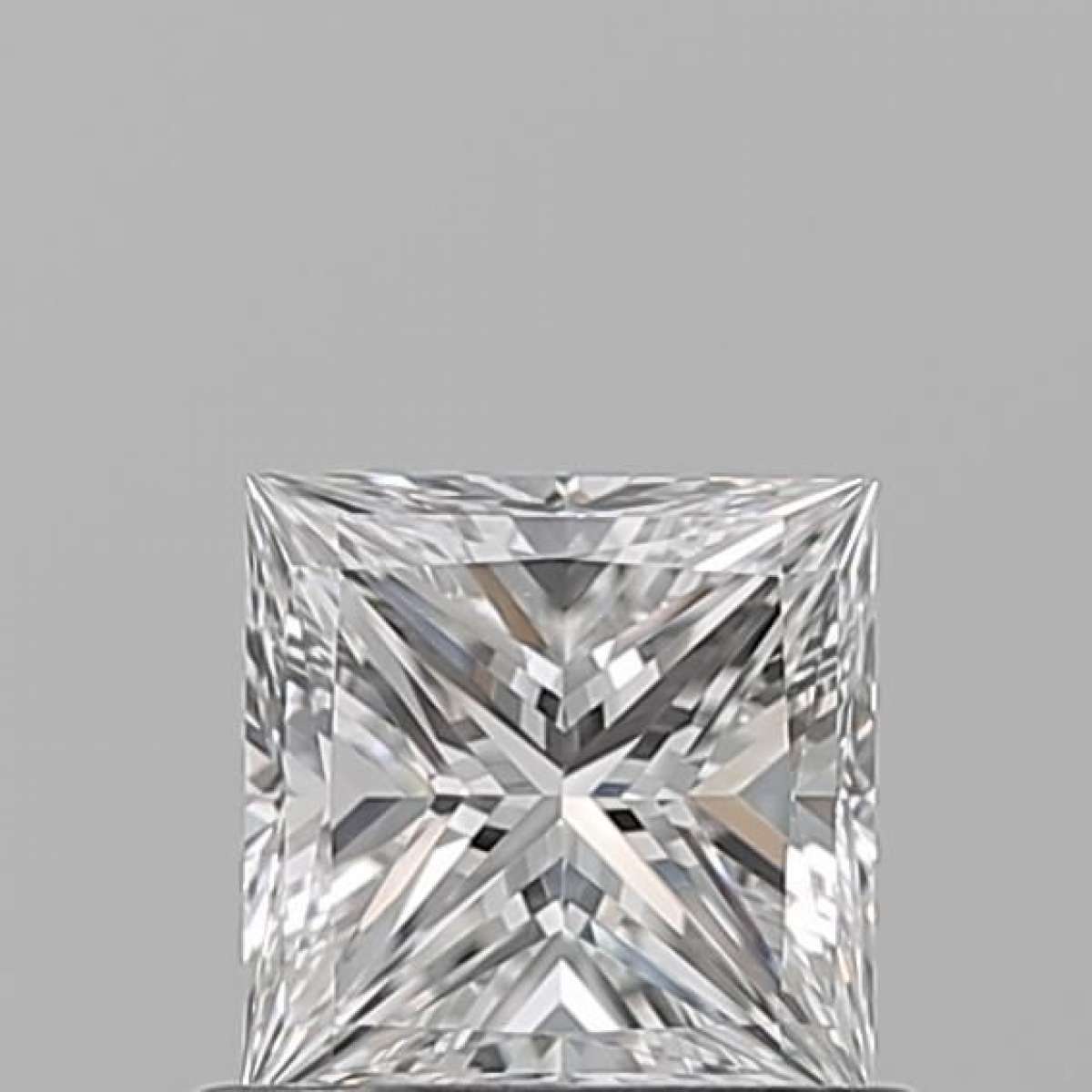 Certified Diamond GIA Carats 0.7 Color E Clarity VS1  -  VG  VG Fluorescence NON Brown No Green No Milky No EyeClean 100%