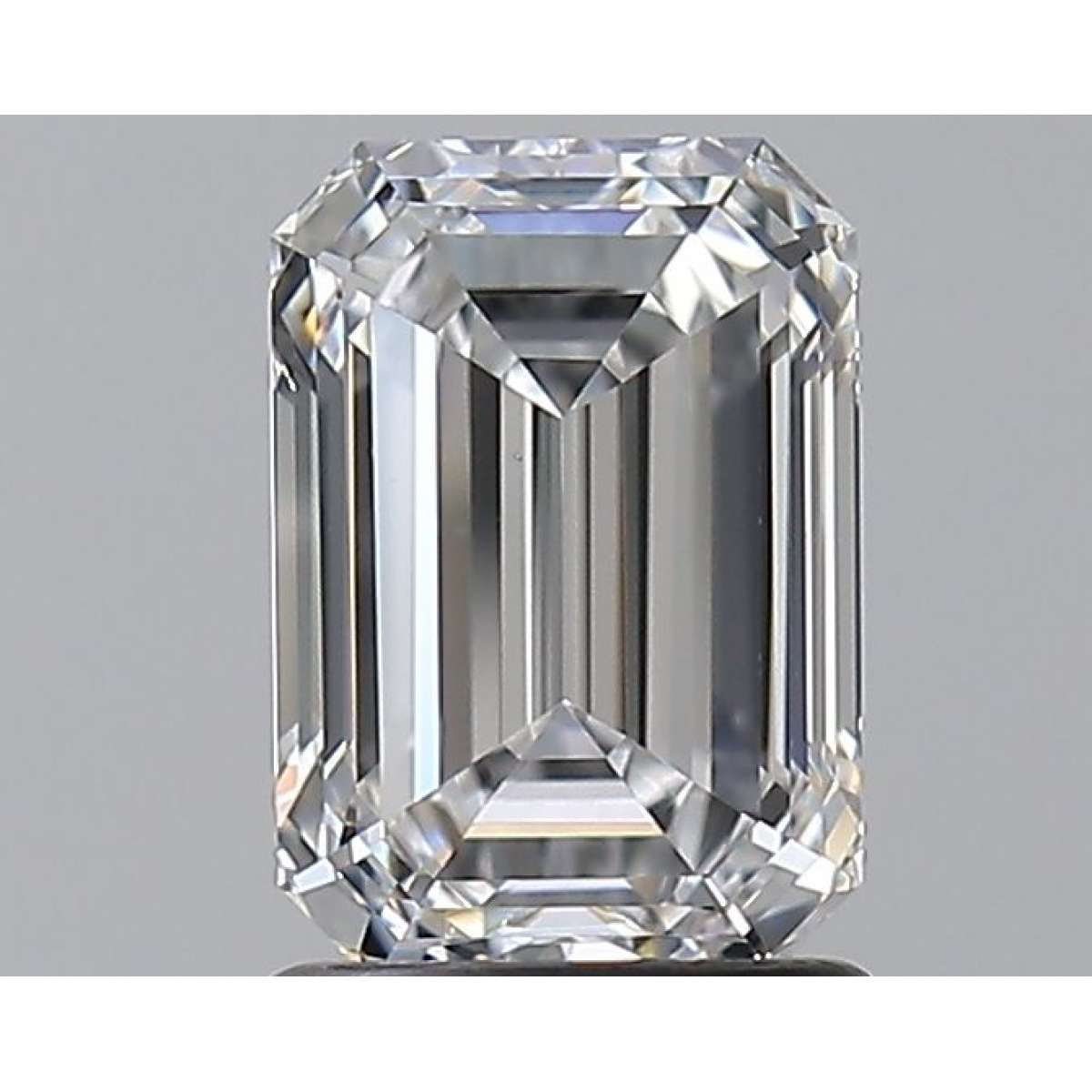 Diamante Certificato GIA Carati 1.51 Colore D Purezza VS2  -  VG  VG Fluorescenza FNT Brown No Green No Milky No EyeClean 100%