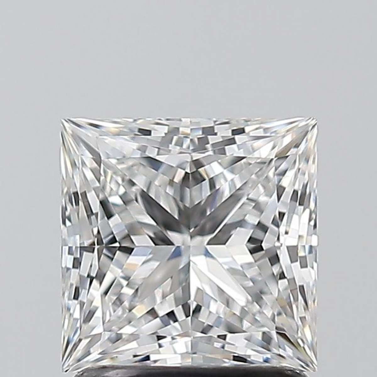 Certified Diamond GIA Carats 1.5 Color E Clarity VS1  -  EX  EX Fluorescence NON Brown No Green No Milky No EyeClean 100%
