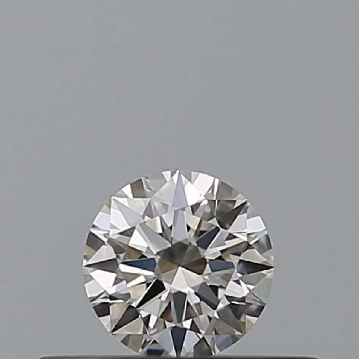 Certified Diamond IGI Carats 0.18 Color F Clarity VVS1  EX  EX  EX Fluorescence NON Brown No Milky No EyeClean 100%